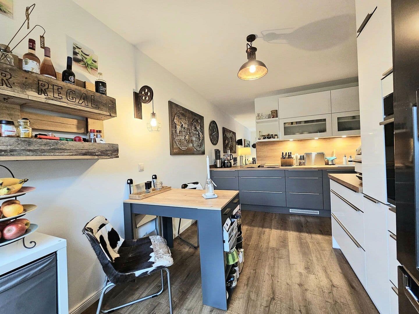 Prodej bytu 3+1 108 m², Hamburg, Hamburg Prodej bytu 3+1 108 m², Hamburg, Hamburg