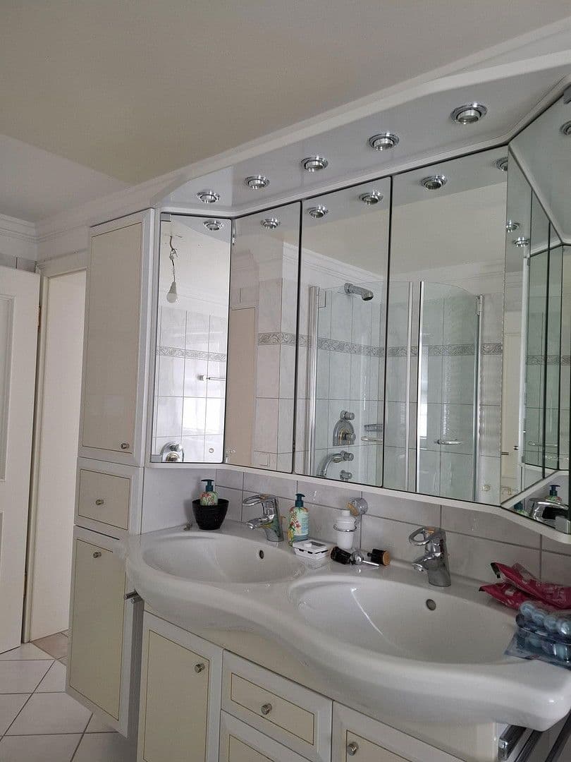 Pronájem bytu 2+1 75 m², Wimsheim, Bádensko-Württembersko Pronájem bytu 2+1 75 m², Wimsheim, Bádensko-Württembersko