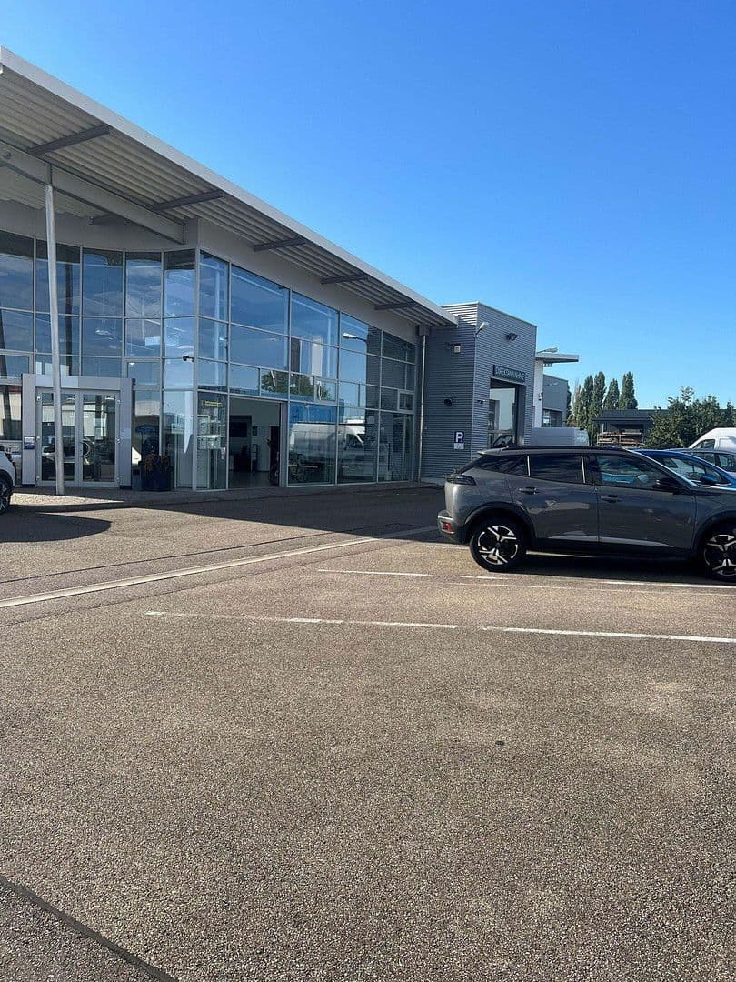 Pronájem kanceláře 220 m², Achern, Bádensko-Württembersko Pronájem kanceláře 220 m², Achern, Bádensko-Württembersko