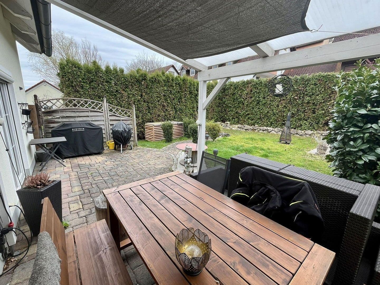 Prodej domu 135 m², pozemek 350 m², Avisgrund 20A, Hettenshausen, Bavorsko Prodej domu 135 m², pozemek 350 m², Avisgrund 20A, Hettenshausen, Bavorsko