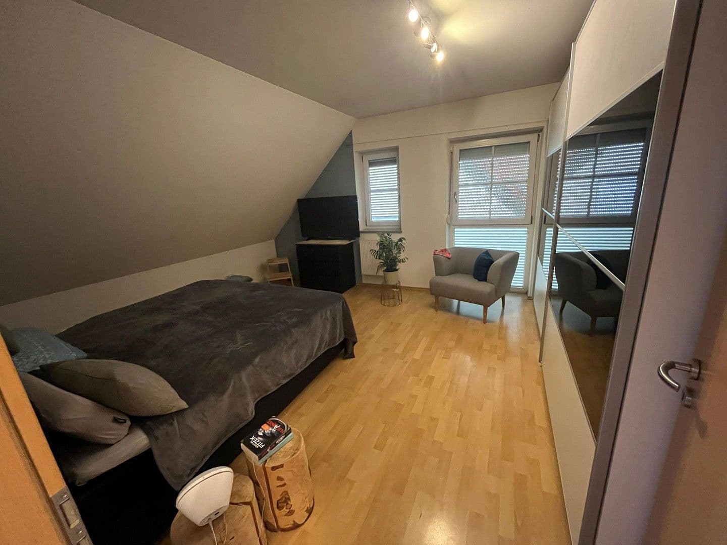 Prodej domu 135 m², pozemek 350 m², Avisgrund 20A, Hettenshausen, Bavorsko Prodej domu 135 m², pozemek 350 m², Avisgrund 20A, Hettenshausen, Bavorsko