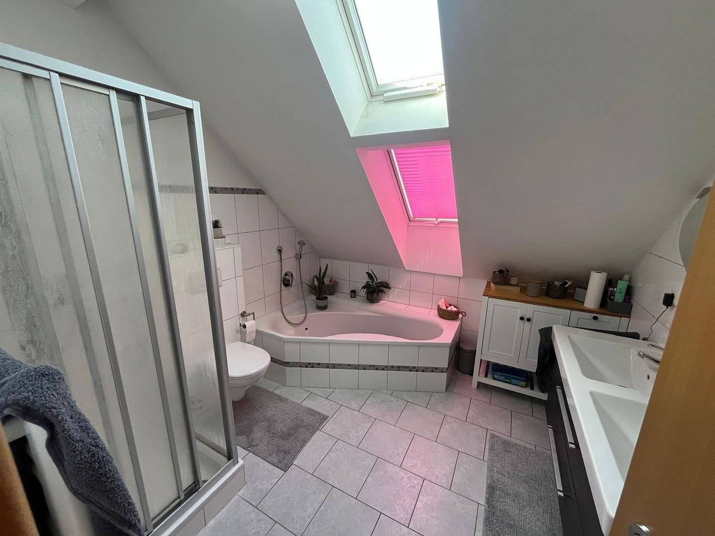 Prodej domu 135 m², pozemek 350 m², Avisgrund 20A, Hettenshausen, Bavorsko Prodej domu 135 m², pozemek 350 m², Avisgrund 20A, Hettenshausen, Bavorsko