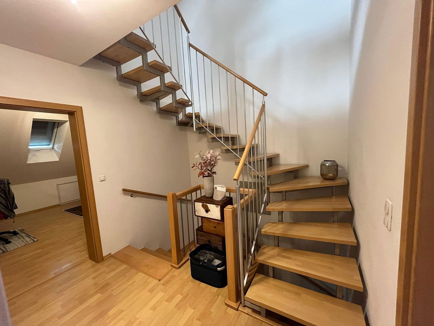 Prodej domu 135 m², pozemek 350 m², Avisgrund 20A, Hettenshausen, Bavorsko Prodej domu 135 m², pozemek 350 m², Avisgrund 20A, Hettenshausen, Bavorsko