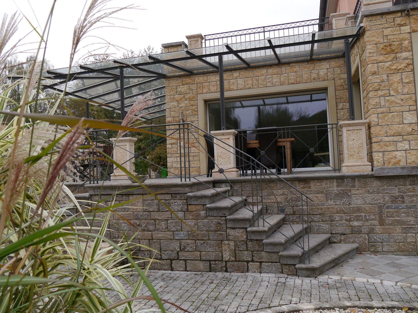 Prodej domu 229 m², pozemek 2.360 m², Kirchheim, Bavorsko Prodej domu 229 m², pozemek 2.360 m², Kirchheim, Bavorsko