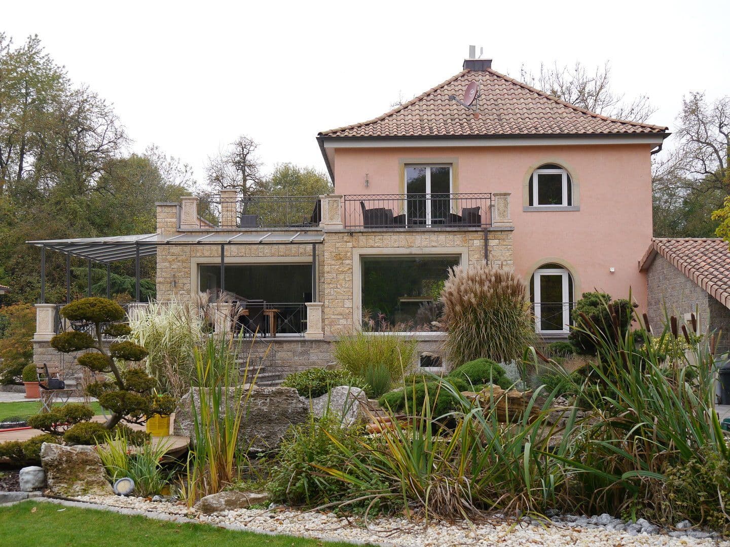 Prodej domu 229 m², pozemek 2.360 m², Kirchheim, Bavorsko Prodej domu 229 m², pozemek 2.360 m², Kirchheim, Bavorsko