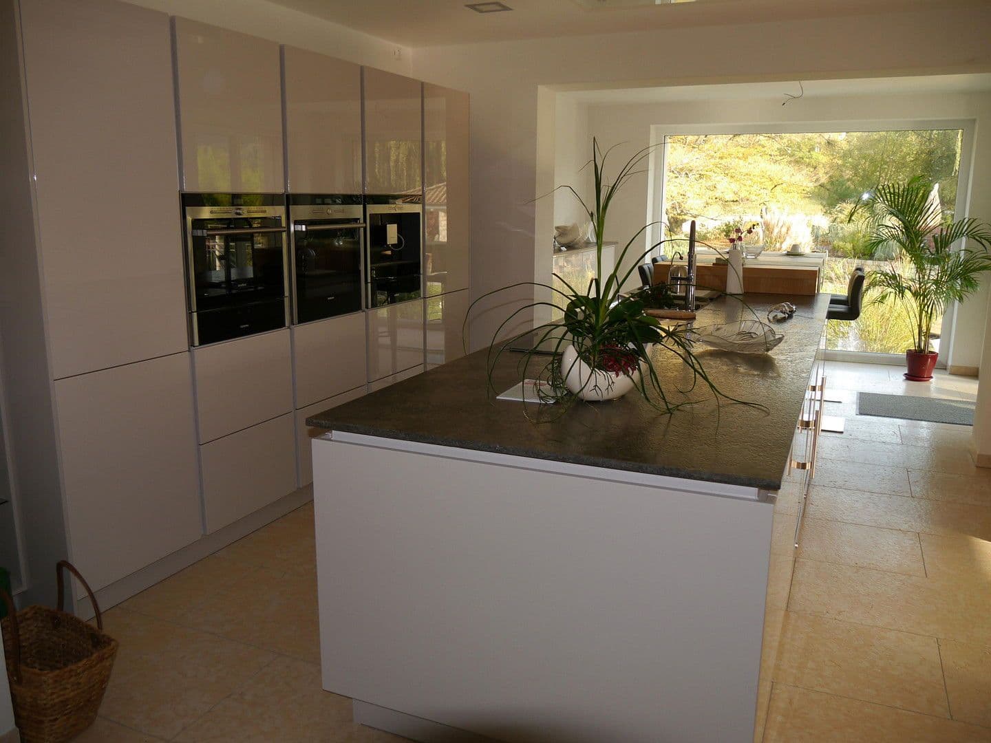 Prodej domu 229 m², pozemek 2.360 m², Kirchheim, Bavorsko Prodej domu 229 m², pozemek 2.360 m², Kirchheim, Bavorsko