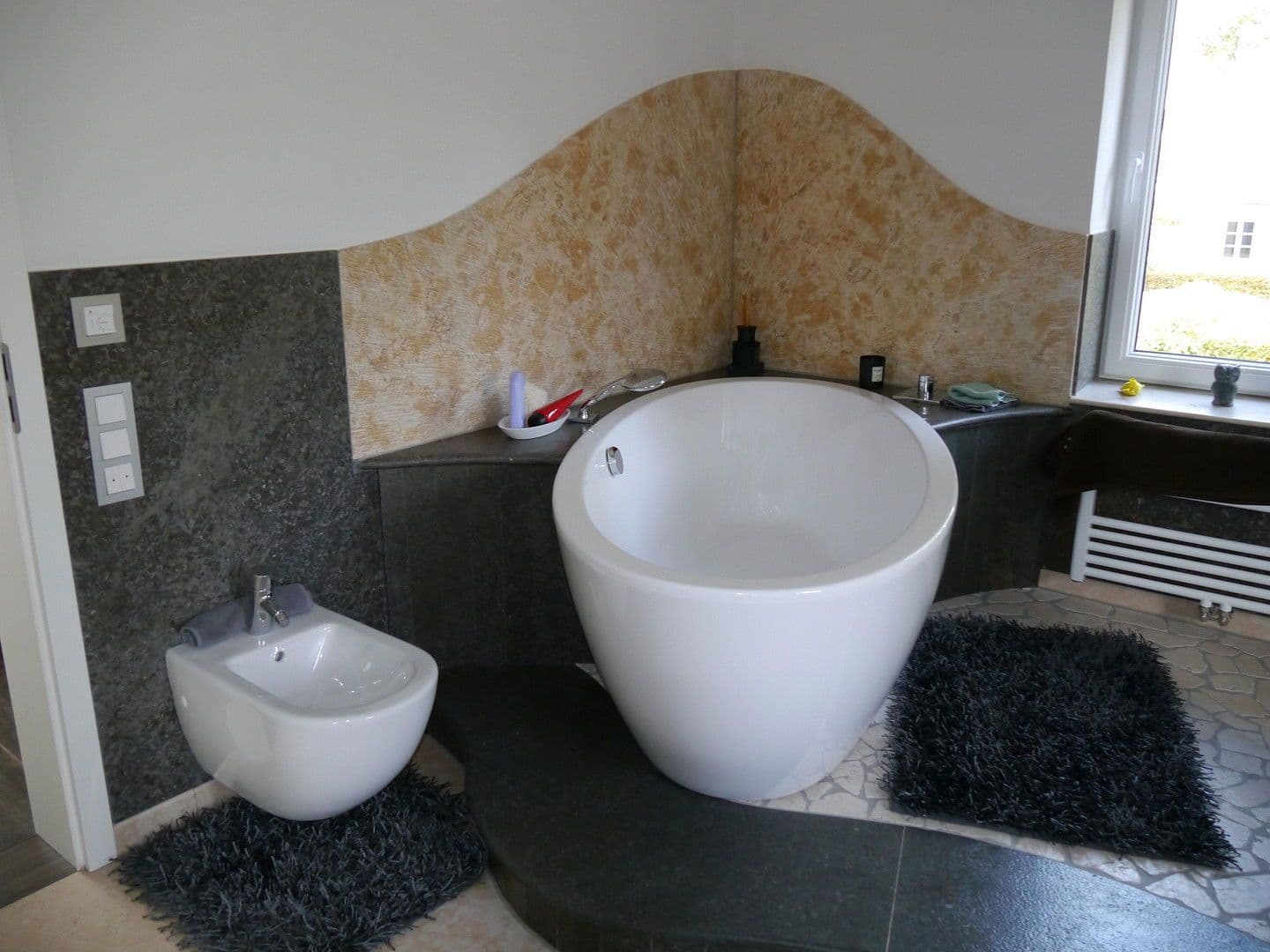 Prodej domu 229 m², pozemek 2.360 m², Kirchheim, Bavorsko Prodej domu 229 m², pozemek 2.360 m², Kirchheim, Bavorsko