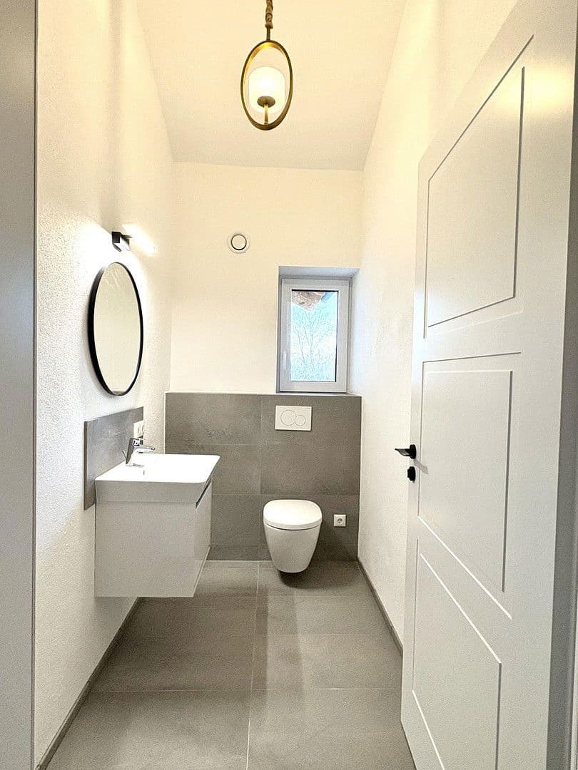 Pronájem bytu 4+kk 149 m², Dingolfing, Bavorsko Pronájem bytu 4+kk 149 m², Dingolfing, Bavorsko