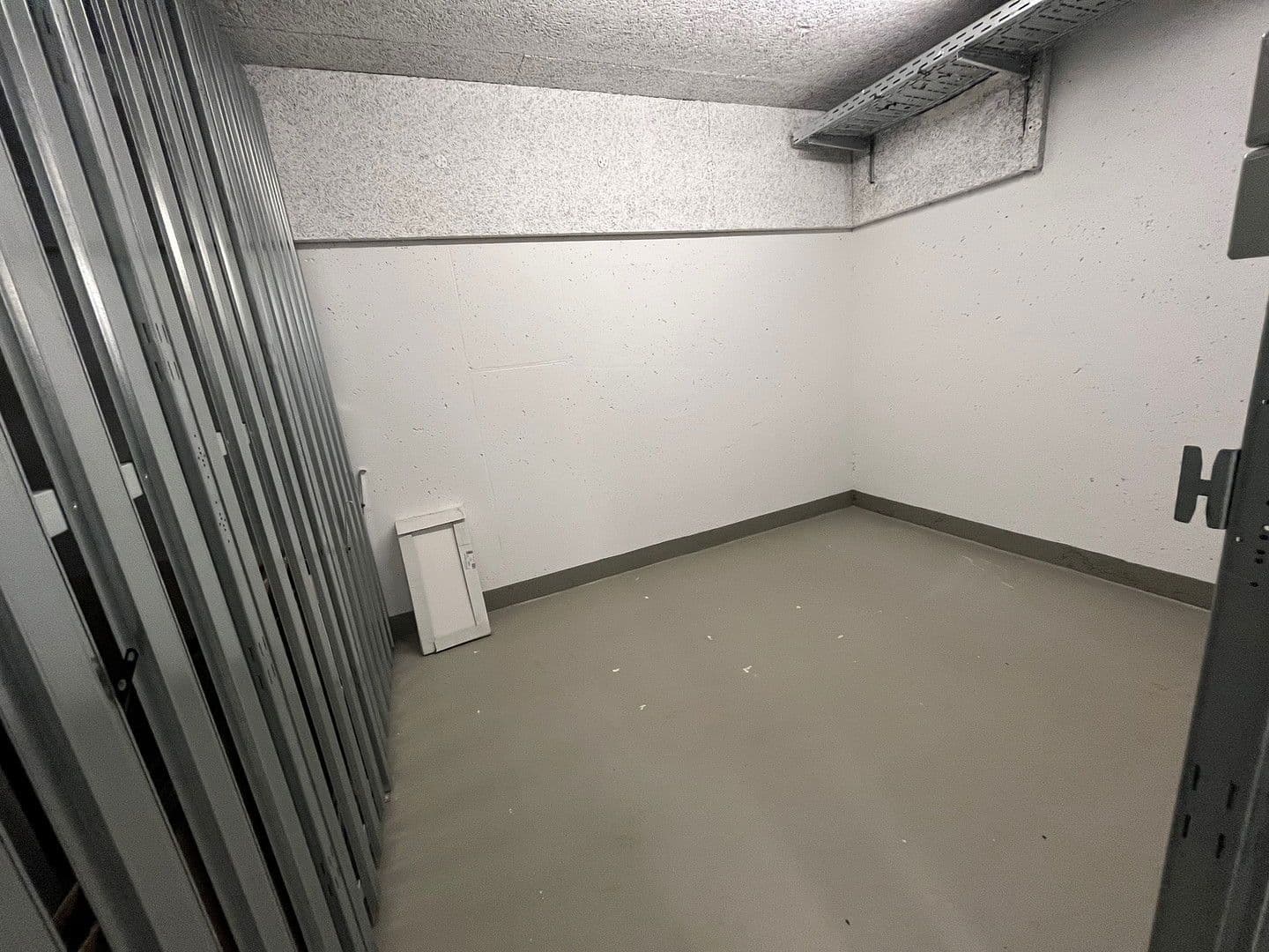 Pronájem bytu 3+1 90 m², Niedermayerstr. 62, Landshut, Bavorsko Pronájem bytu 3+1 90 m², Niedermayerstr. 62, Landshut, Bavorsko