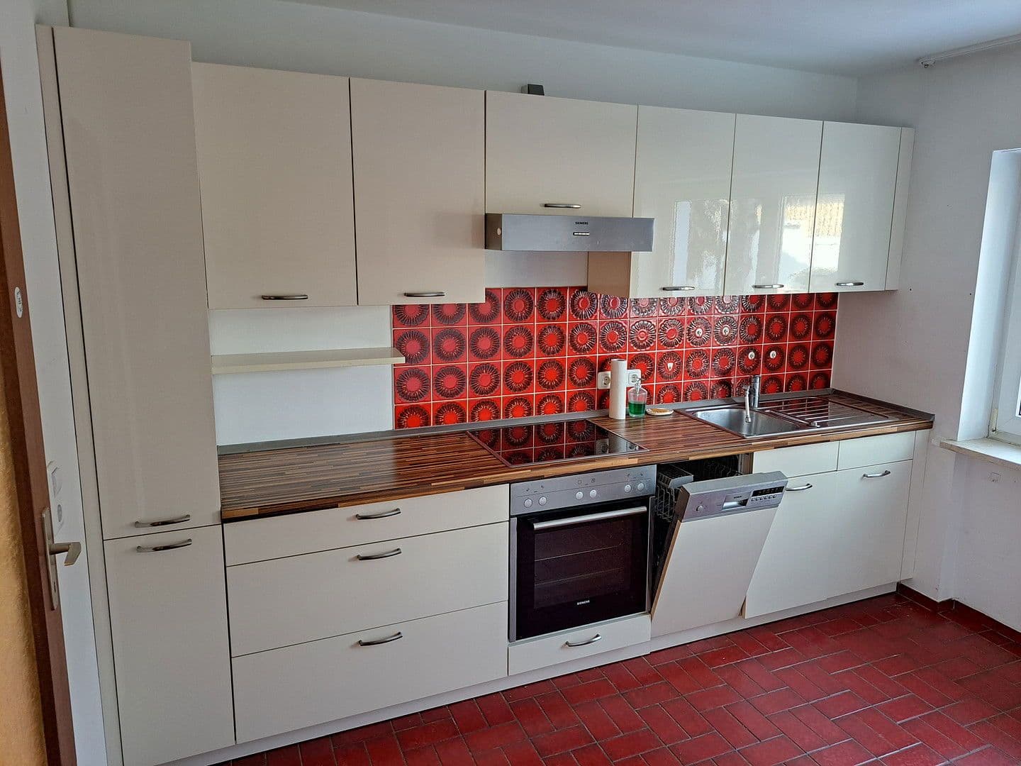 Prodej bytu 3+1 92 m², Hollerweg 13, Gröbenzell, Bavorsko Prodej bytu 3+1 92 m², Hollerweg 13, Gröbenzell, Bavorsko