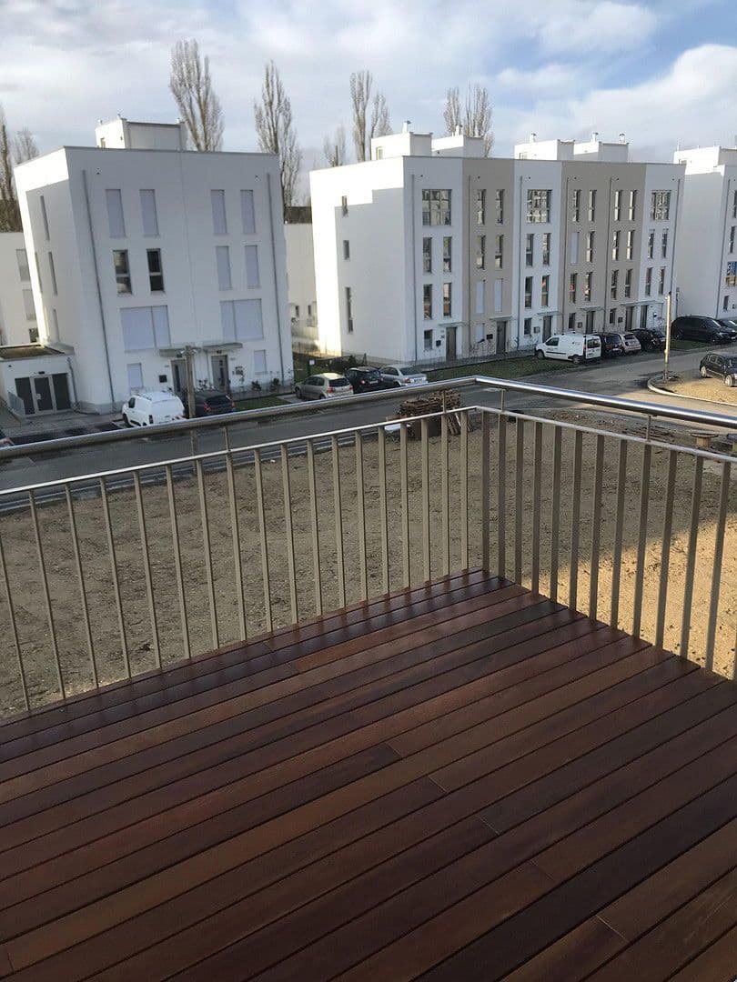 Pronájem bytu 3+1 82 m², Regensburg, Bavorsko Pronájem bytu 3+1 82 m², Regensburg, Bavorsko