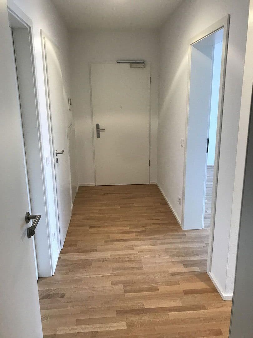 Pronájem bytu 3+1 82 m², Regensburg, Bavorsko Pronájem bytu 3+1 82 m², Regensburg, Bavorsko