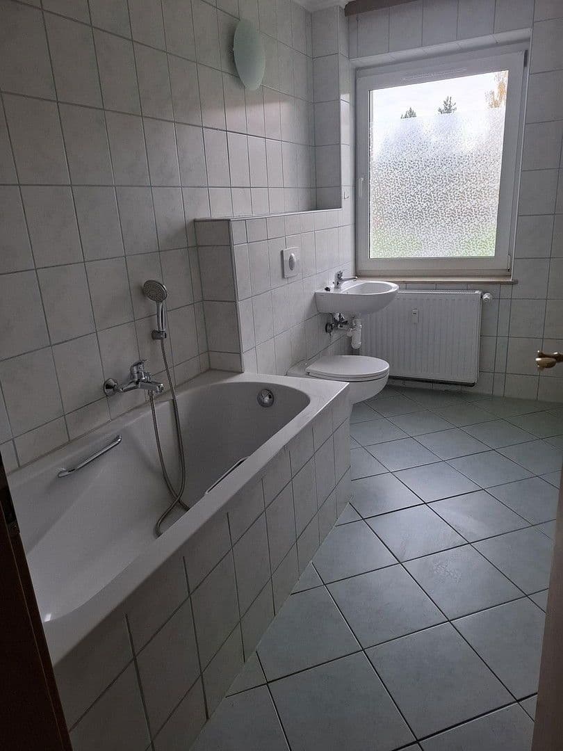 Pronájem bytu 5+1 110 m², Nordstr. 58d, Saský Jindřichov, Sasko Pronájem bytu 5+1 110 m², Nordstr. 58d, Saský Jindřichov, Sasko