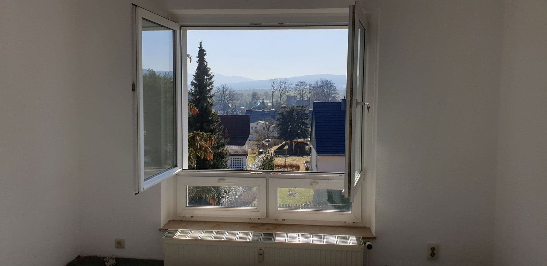 Pronájem bytu 5+1 110 m², Nordstr. 58d, Saský Jindřichov, Sasko Pronájem bytu 5+1 110 m², Nordstr. 58d, Saský Jindřichov, Sasko