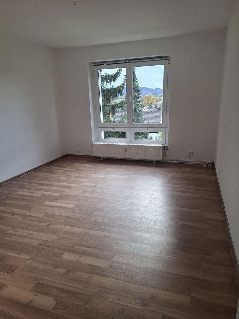 Pronájem bytu 5+1 110 m², Nordstr. 58d, Saský Jindřichov, Sasko Pronájem bytu 5+1 110 m², Nordstr. 58d, Saský Jindřichov, Sasko
