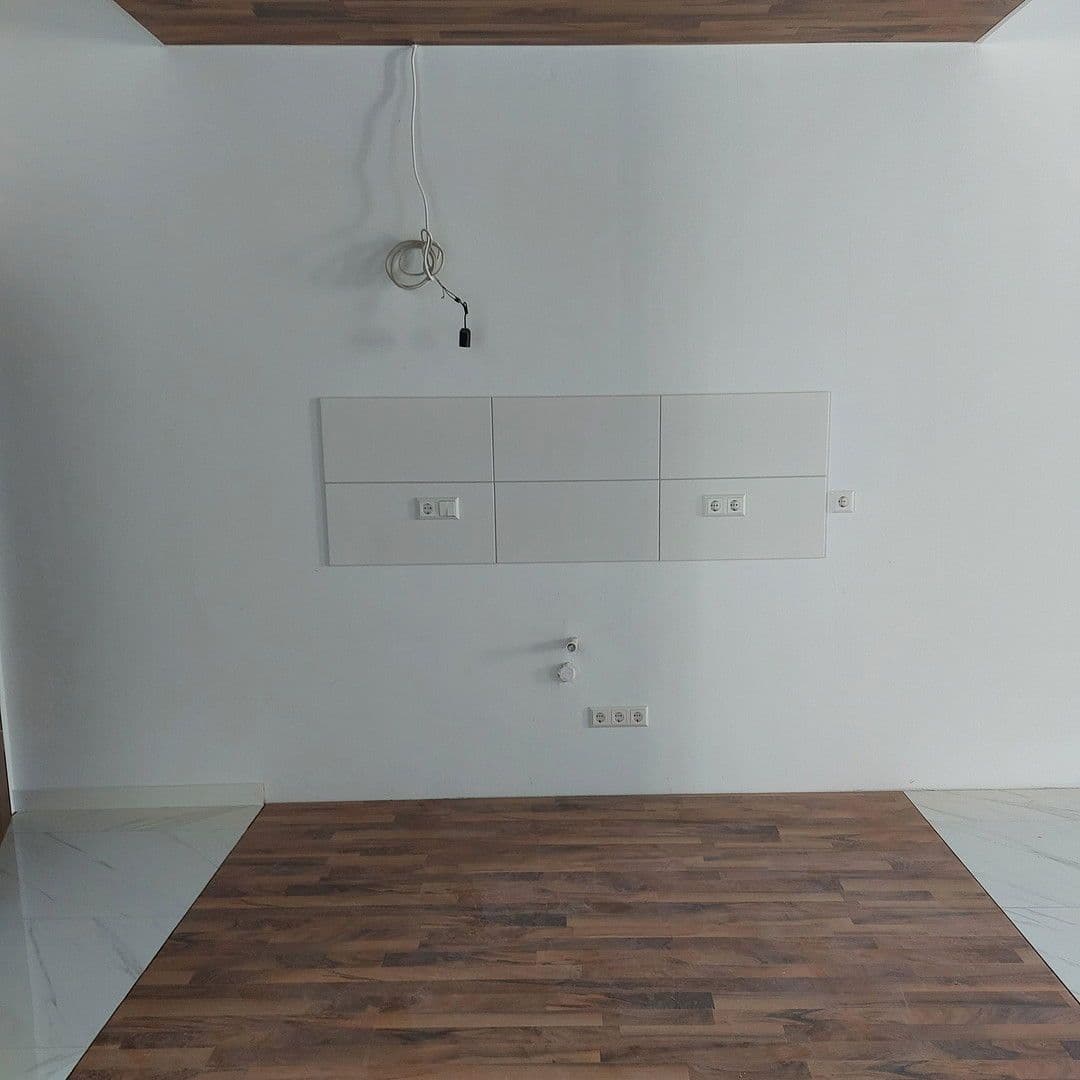 Pronájem kanceláře 180 m², Dettingerstr.1, Kirchheim unter Teck, Bádensko-Württembersko Pronájem kanceláře 180 m², Dettingerstr.1, Kirchheim unter Teck, Bádensko-Württembersko