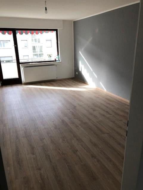 Pronájem bytu 3+1 77 m², Augsburger Strasse 26, Kerpen, Severní Porýní-Vestfálsko Pronájem bytu 3+1 77 m², Augsburger Strasse 26, Kerpen, Severní Porýní-Vestfálsko