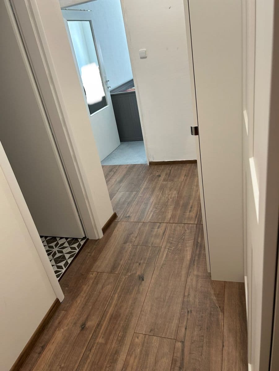 Pronájem bytu 2+kk 48 m², Ciolkovského, Praha, Praha Pronájem bytu 2+kk 48 m², Ciolkovského, Praha, Praha
