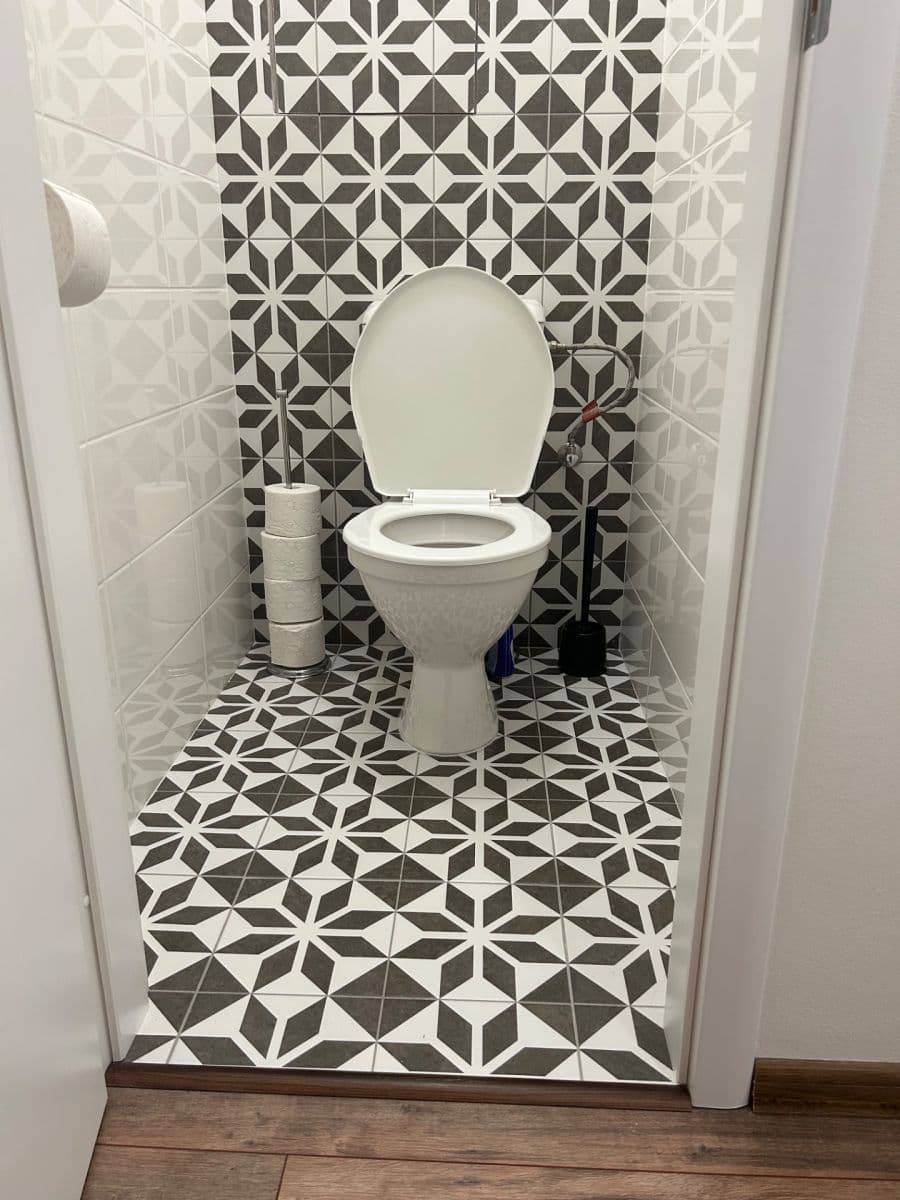 Pronájem bytu 2+kk 48 m², Ciolkovského, Praha, Praha Pronájem bytu 2+kk 48 m², Ciolkovského, Praha, Praha