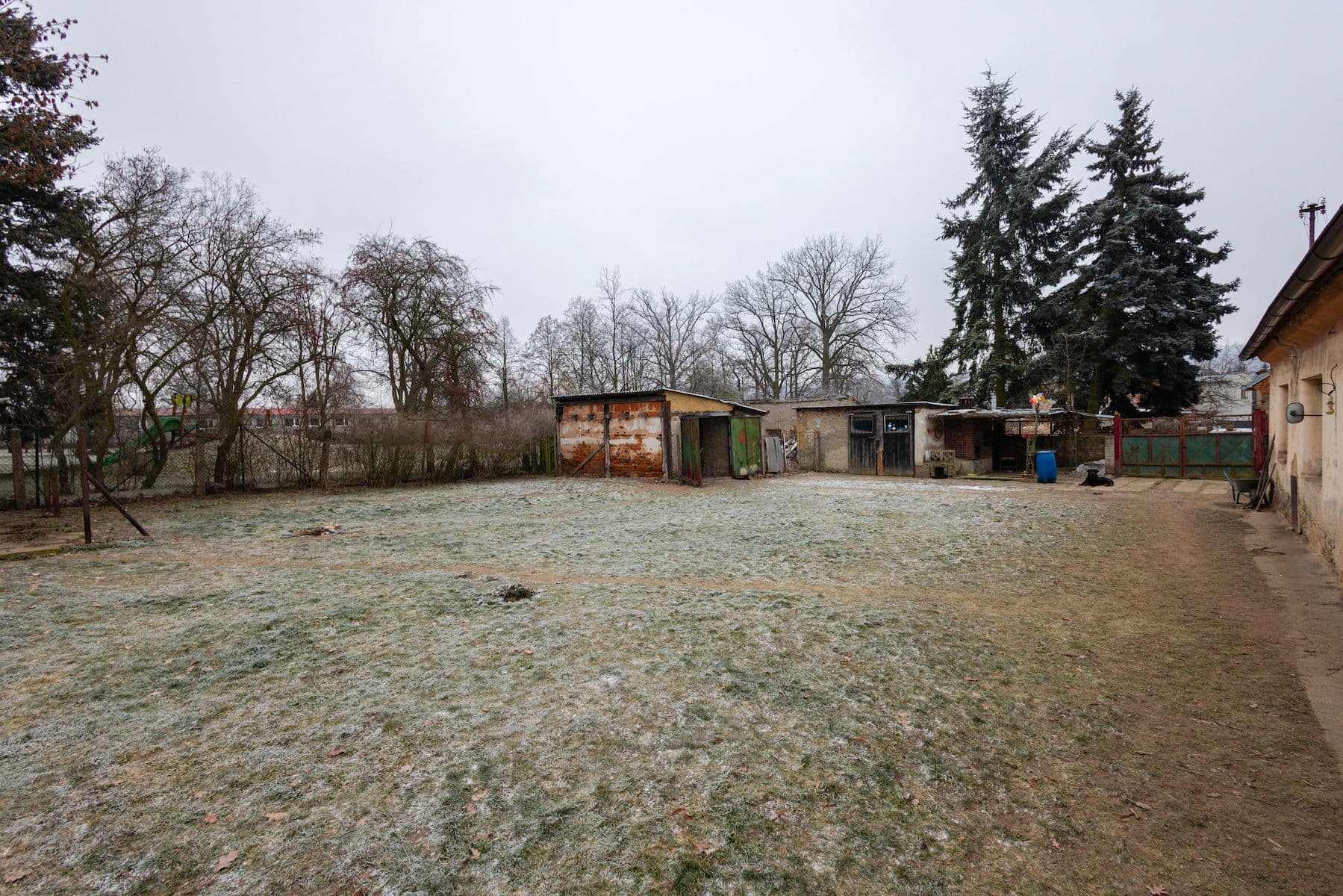 Prodej domu 85 m², pozemek 1.200 m², Krátká, Jesenice, Středočeský kraj Prodej domu 85 m², pozemek 1.200 m², Krátká, Jesenice, Středočeský kraj