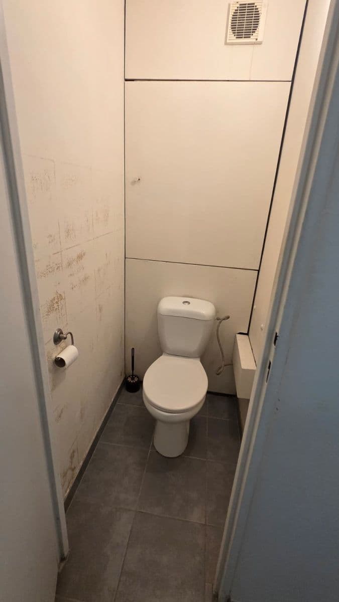 Pronájem bytu 1+kk 30 m², Hekrova, Praha, Praha Pronájem bytu 1+kk 30 m², Hekrova, Praha, Praha