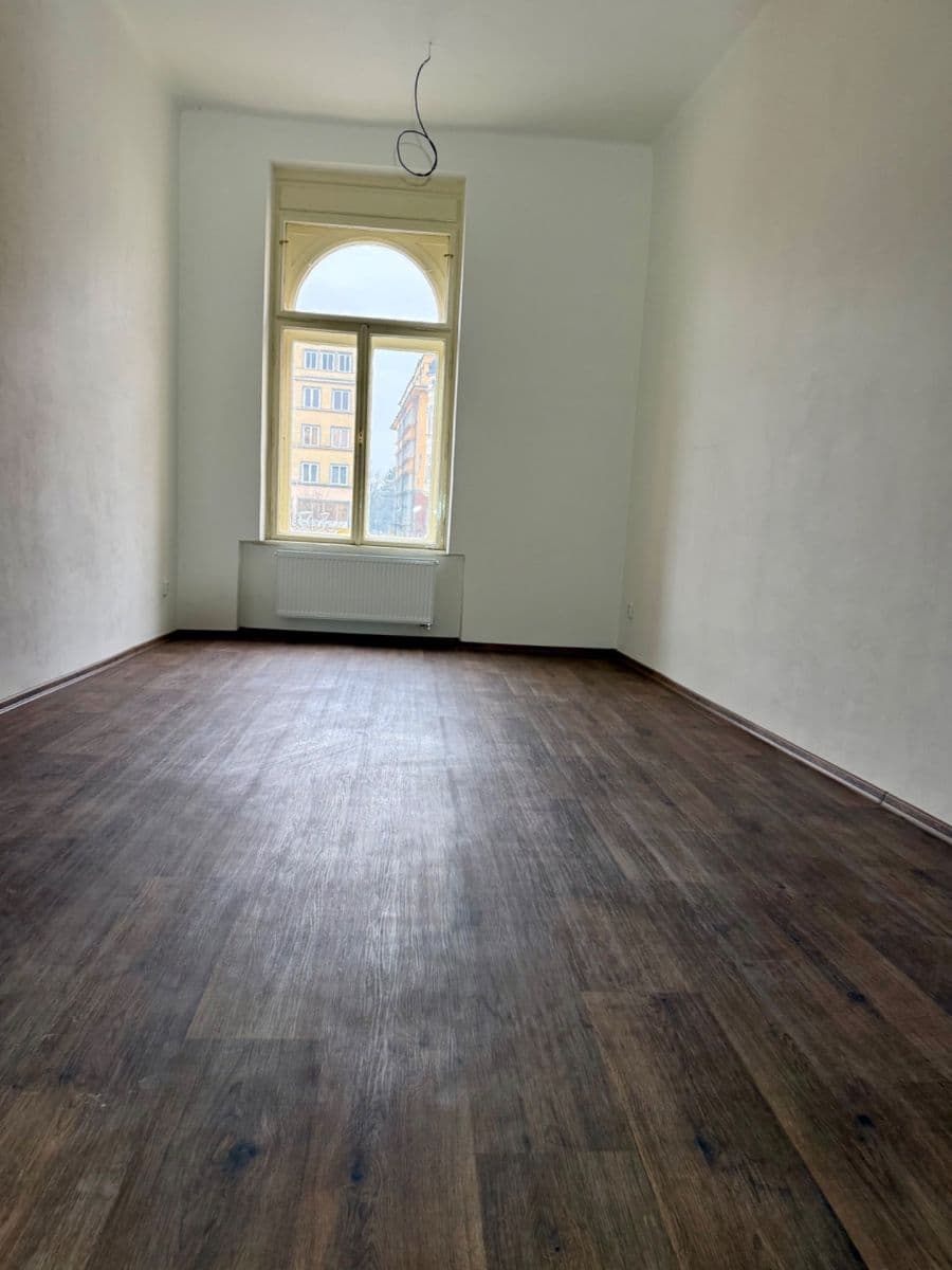 Pronájem bytu 5+1 166 m², Zámecká, Ostrava, Moravskoslezský kraj Pronájem bytu 5+1 166 m², Zámecká, Ostrava, Moravskoslezský kraj