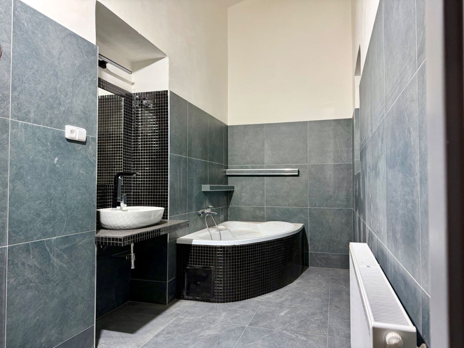 Pronájem bytu 5+1 166 m², Zámecká, Ostrava, Moravskoslezský kraj Pronájem bytu 5+1 166 m², Zámecká, Ostrava, Moravskoslezský kraj