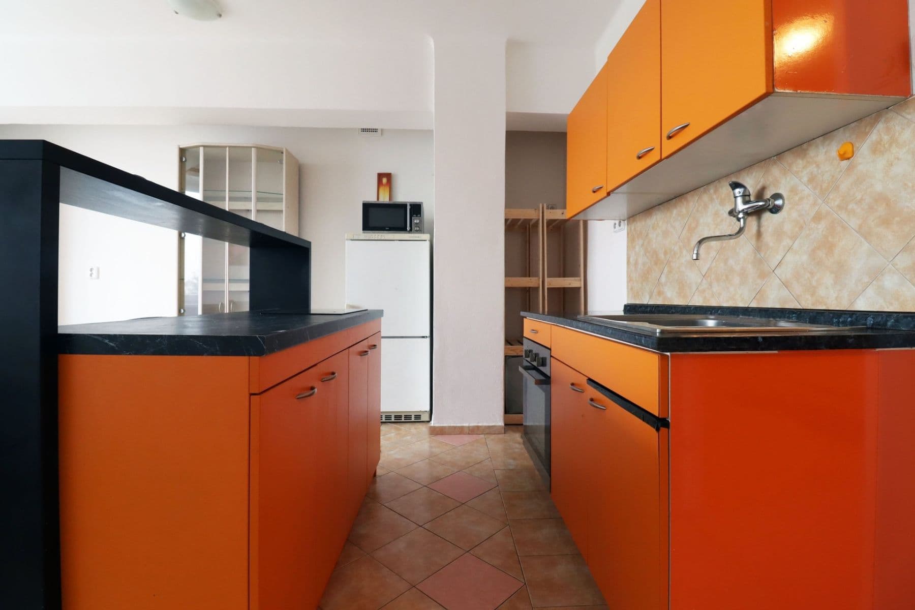 Pronájem bytu 2+kk 49 m², Červené Vršky, Benešov, Středočeský kraj Pronájem bytu 2+kk 49 m², Červené Vršky, Benešov, Středočeský kraj