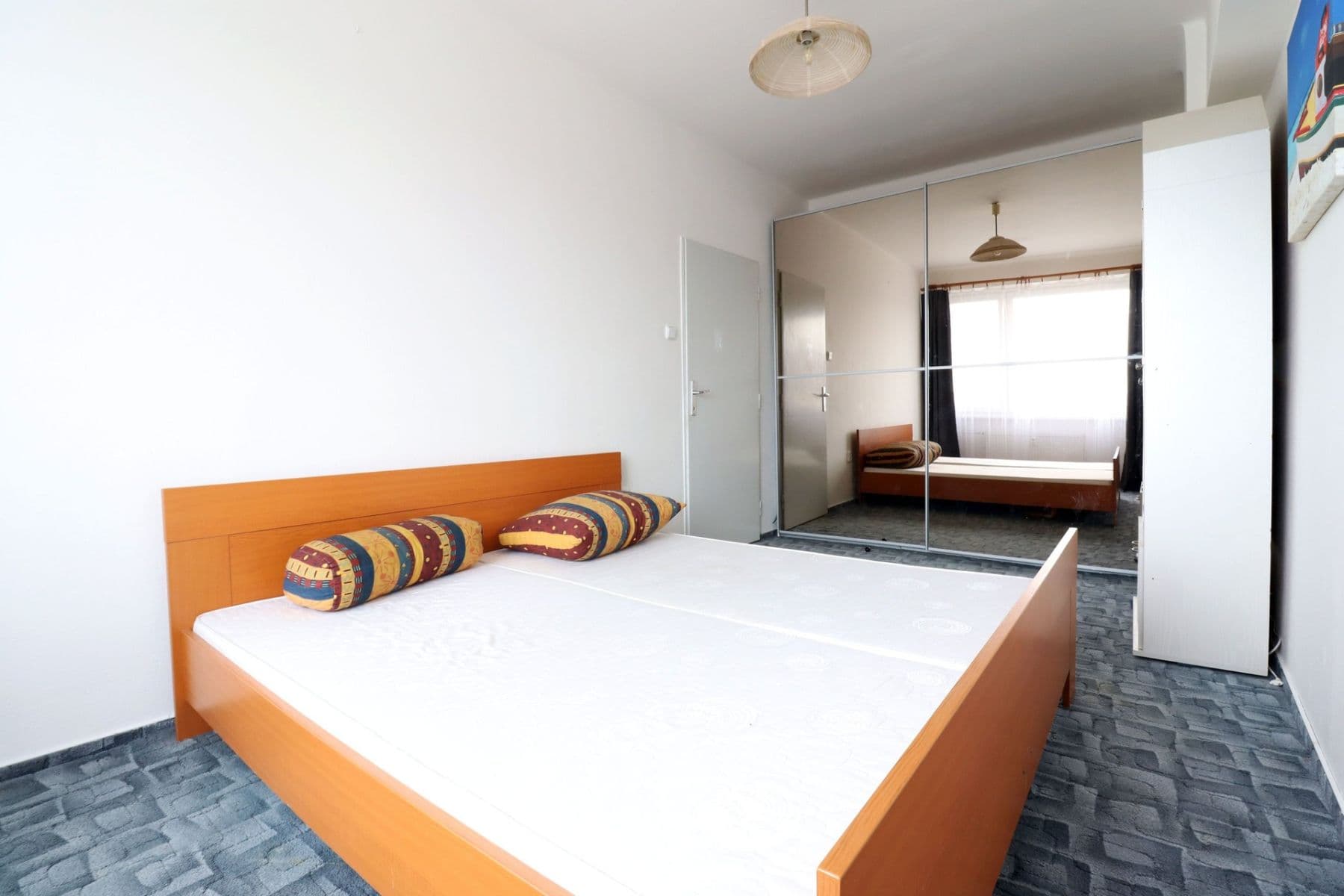 Pronájem bytu 2+kk 49 m², Červené Vršky, Benešov, Středočeský kraj Pronájem bytu 2+kk 49 m², Červené Vršky, Benešov, Středočeský kraj