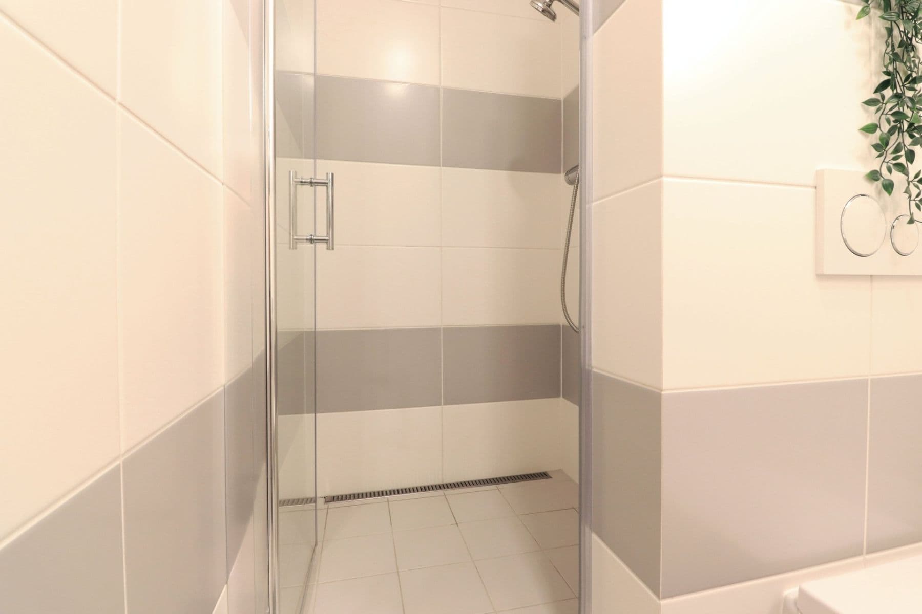 Pronájem bytu 2+kk 37 m², Topolová, Praha, Praha Pronájem bytu 2+kk 37 m², Topolová, Praha, Praha