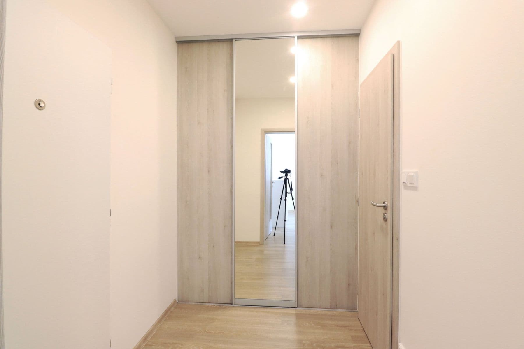 Pronájem bytu 2+kk 37 m², Topolová, Praha, Praha Pronájem bytu 2+kk 37 m², Topolová, Praha, Praha