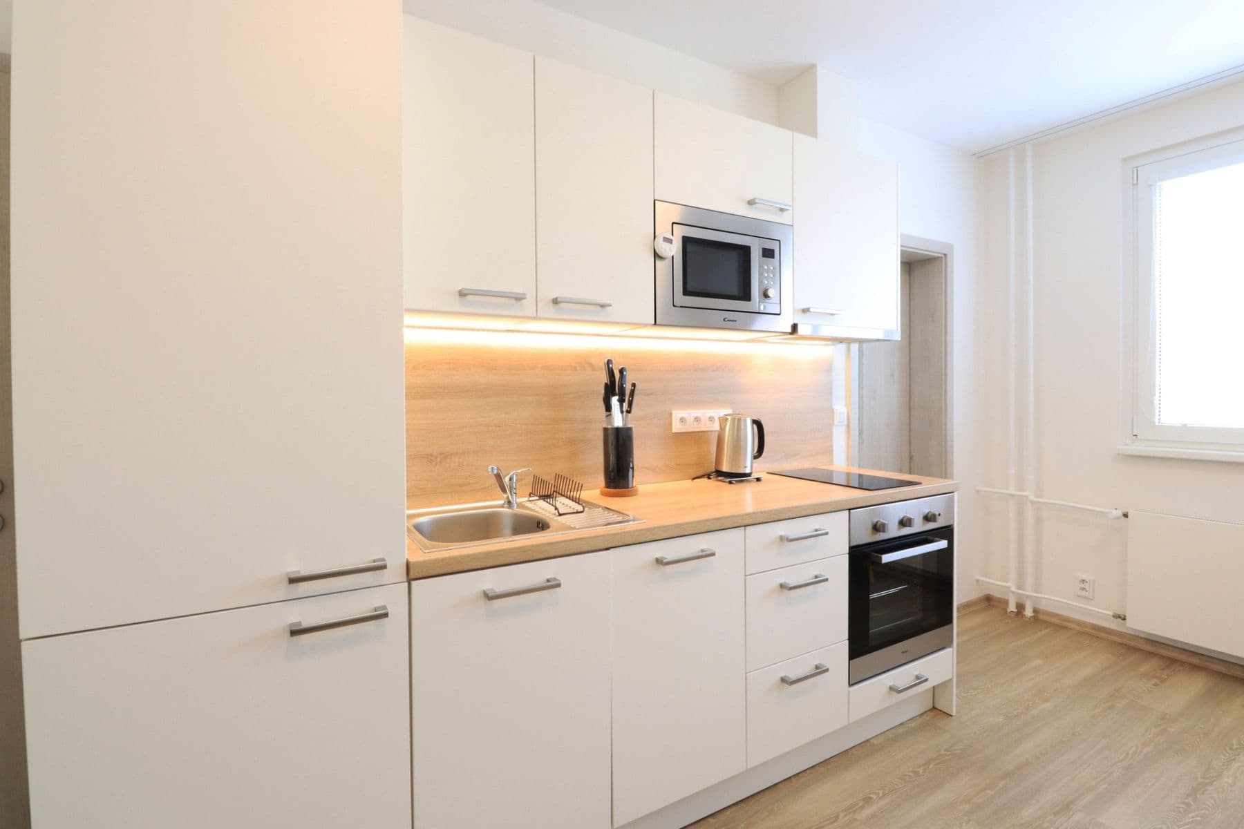 Pronájem bytu 2+kk 37 m², Topolová, Praha, Praha Pronájem bytu 2+kk 37 m², Topolová, Praha, Praha