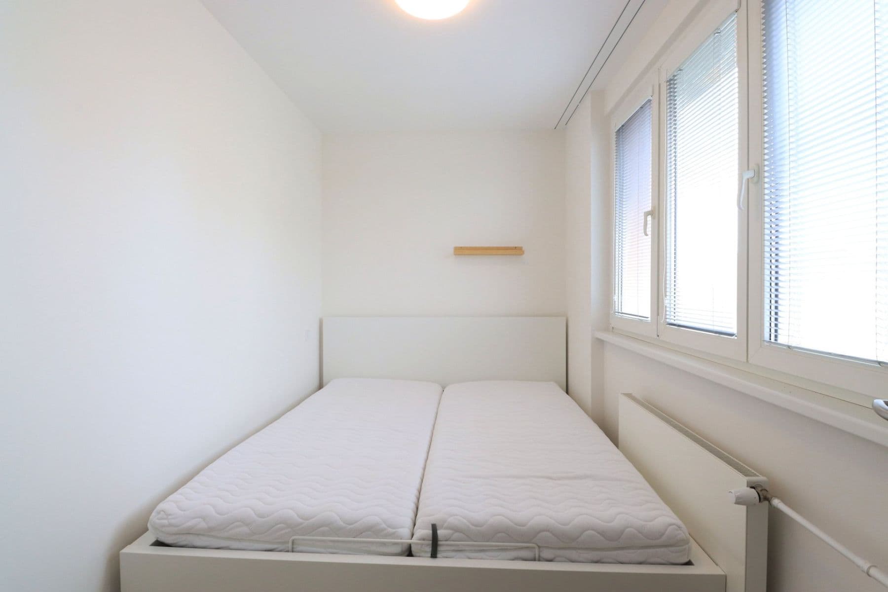 Pronájem bytu 2+kk 37 m², Topolová, Praha, Praha Pronájem bytu 2+kk 37 m², Topolová, Praha, Praha