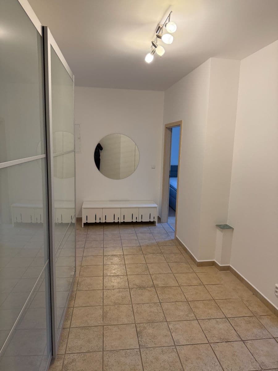 Pronájem bytu 2+1 65 m², Zdeňka Lhoty, Černošice, Středočeský kraj Pronájem bytu 2+1 65 m², Zdeňka Lhoty, Černošice, Středočeský kraj