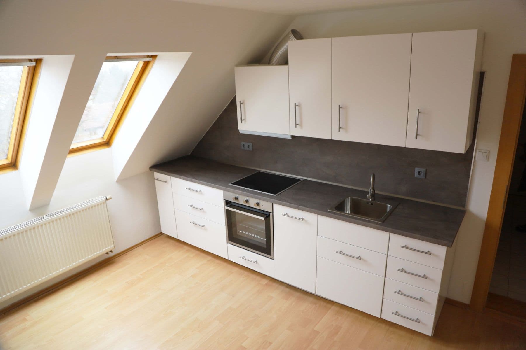Pronájem bytu 2+kk 64 m², Halenkovská, Praha, Praha Pronájem bytu 2+kk 64 m², Halenkovská, Praha, Praha