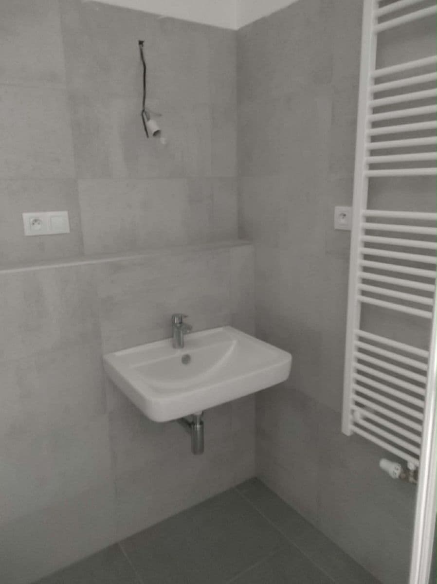 Pronájem bytu 1+kk 37 m², Sportovní, Brno, Jihomoravský kraj Pronájem bytu 1+kk 37 m², Sportovní, Brno, Jihomoravský kraj