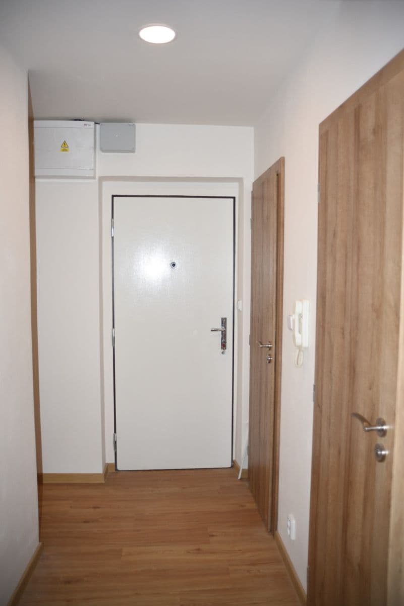 Pronájem bytu 4+1 75 m², Nad Olšinami, Praha, Praha Pronájem bytu 4+1 75 m², Nad Olšinami, Praha, Praha