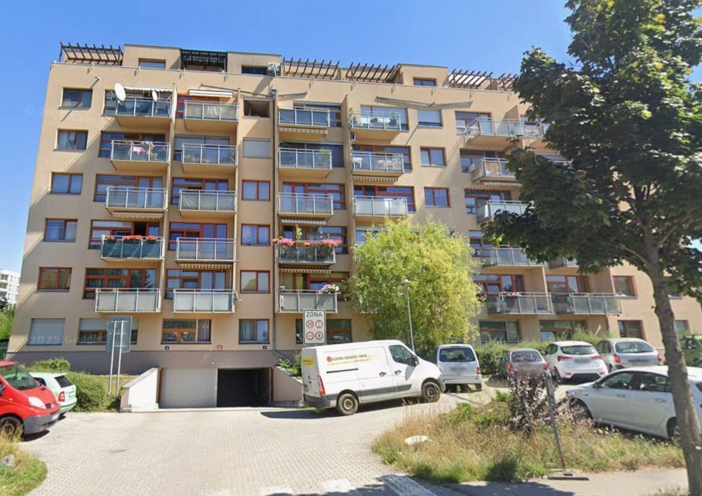 Pronájem garáže 12 m², Štěpařská, Praha, Praha Pronájem garáže 12 m², Štěpařská, Praha, Praha