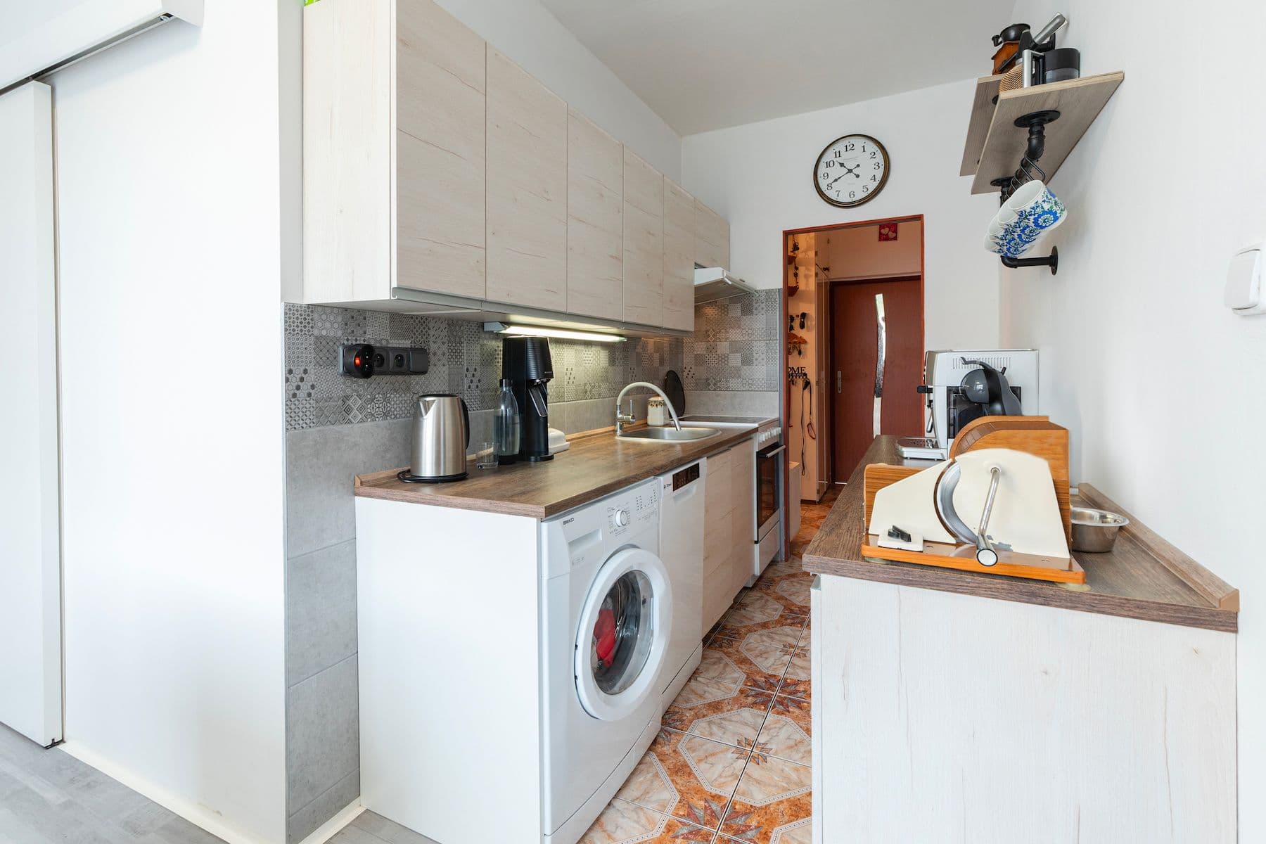 Prodej bytu 3+1 82 m², Poštovní, Desná, Liberecký kraj Prodej bytu 3+1 82 m², Poštovní, Desná, Liberecký kraj