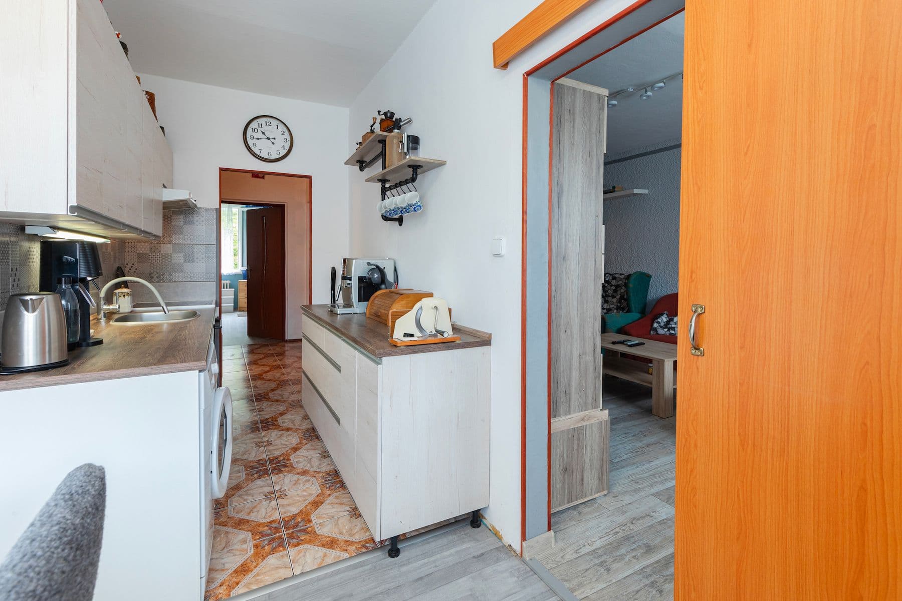 Prodej bytu 3+1 82 m², Poštovní, Desná, Liberecký kraj Prodej bytu 3+1 82 m², Poštovní, Desná, Liberecký kraj