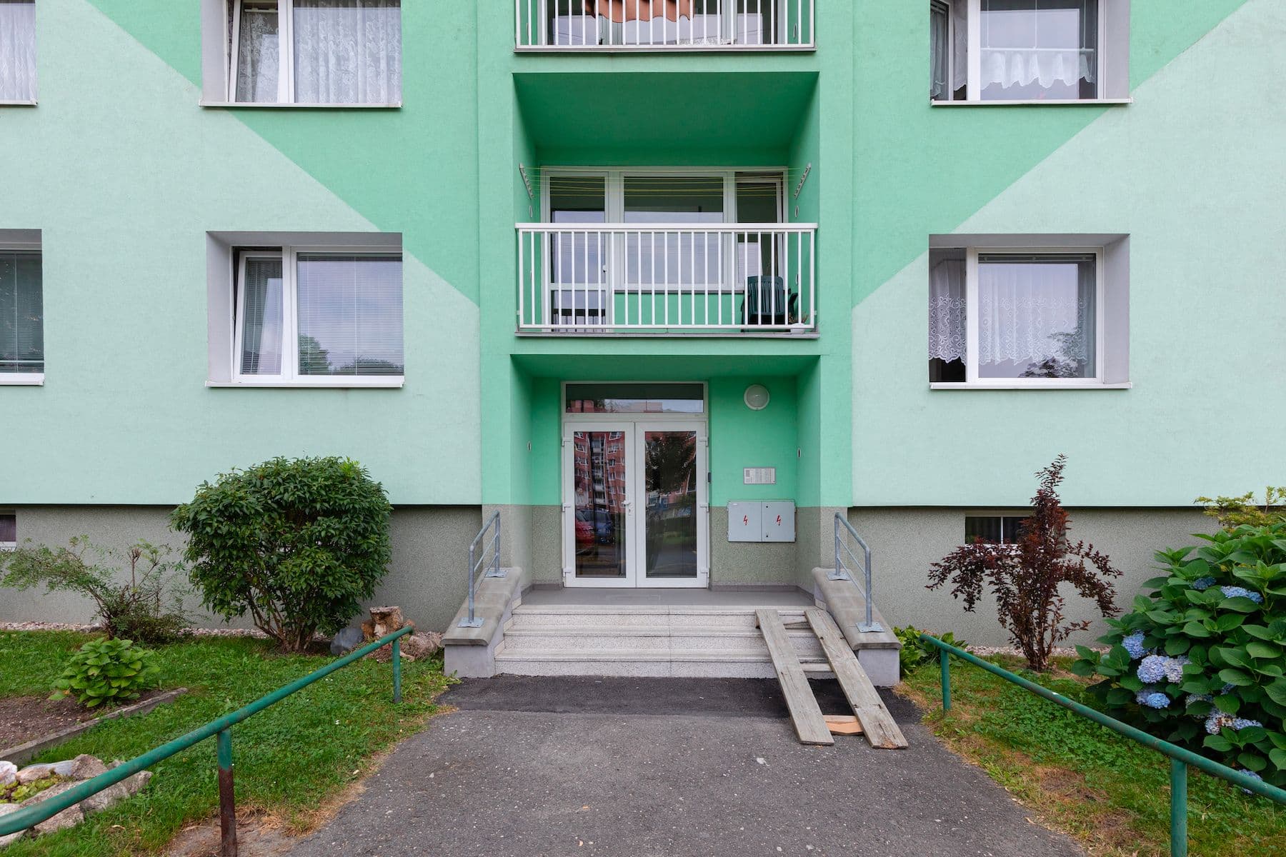 Prodej bytu 3+1 82 m², Poštovní, Desná, Liberecký kraj Prodej bytu 3+1 82 m², Poštovní, Desná, Liberecký kraj