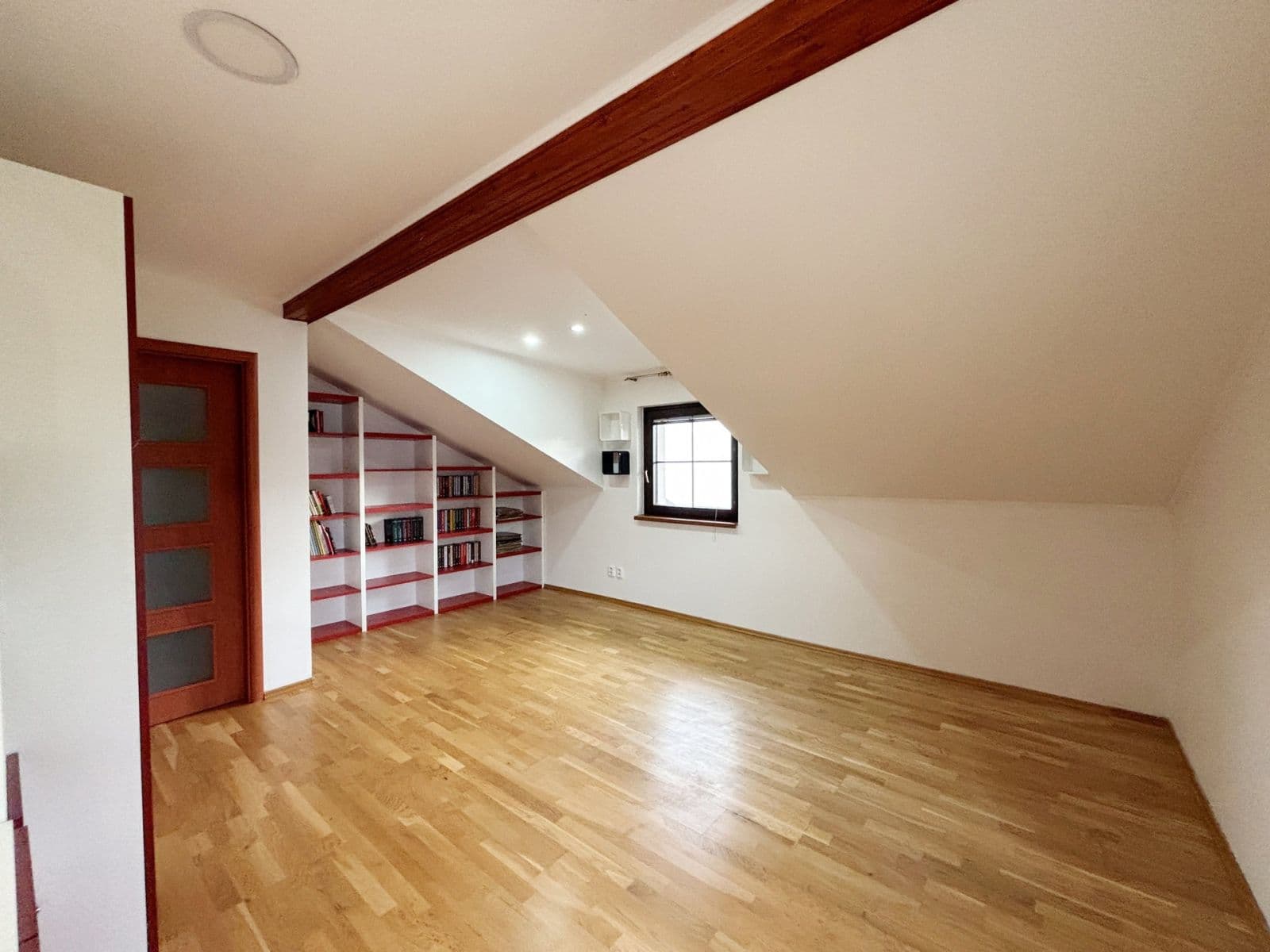 Pronájem domu 185 m², pozemek 640 m², Zaječí, Praha, Praha Pronájem domu 185 m², pozemek 640 m², Zaječí, Praha, Praha