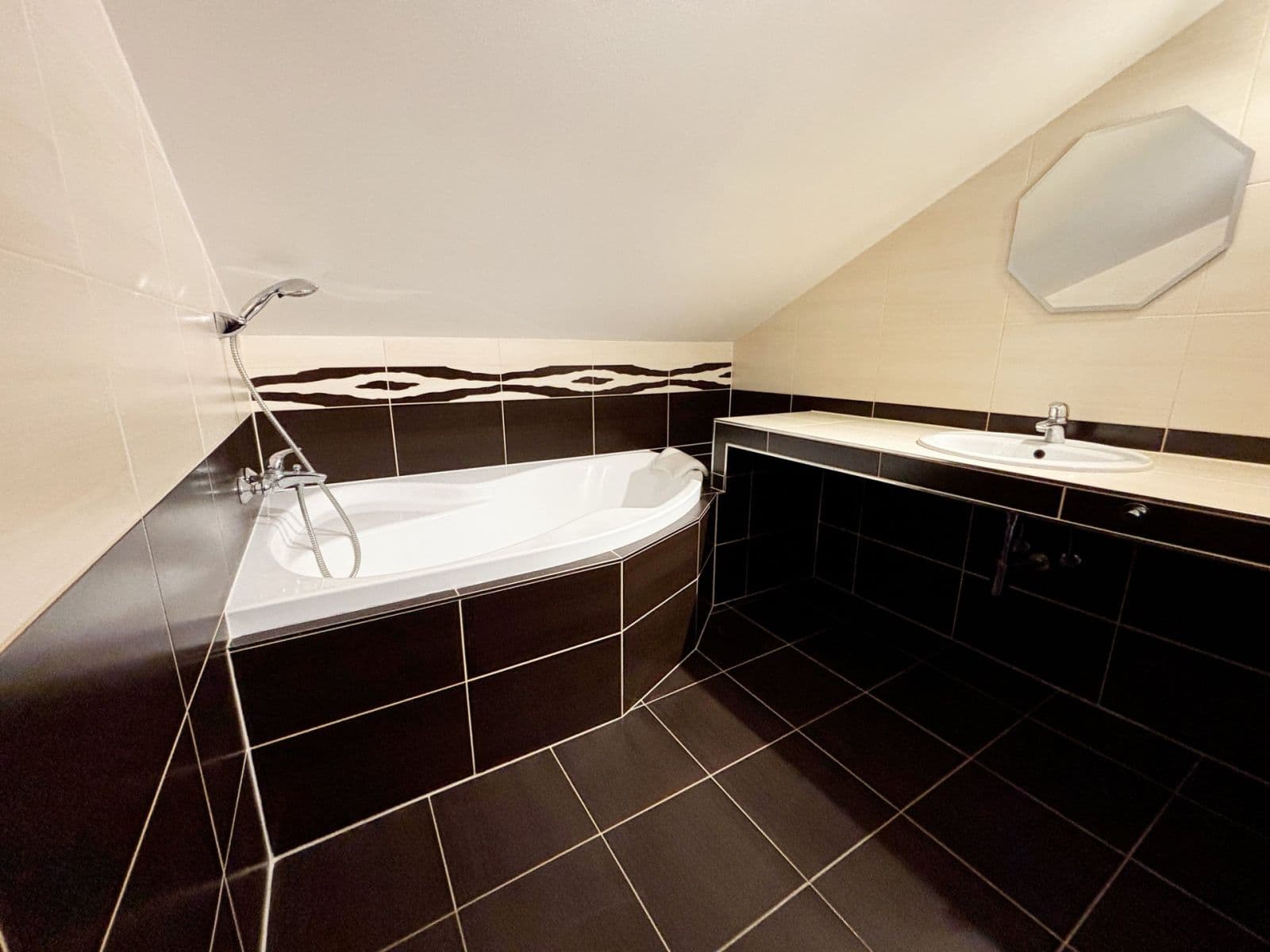 Pronájem domu 185 m², pozemek 640 m², Zaječí, Praha, Praha Pronájem domu 185 m², pozemek 640 m², Zaječí, Praha, Praha