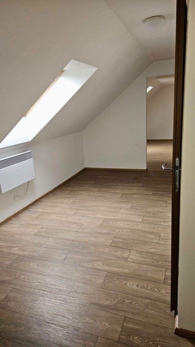 Pronájem bytu 2+kk 40 m², Lodní náměstí, Litoměřice, Ústecký kraj Pronájem bytu 2+kk 40 m², Lodní náměstí, Litoměřice, Ústecký kraj