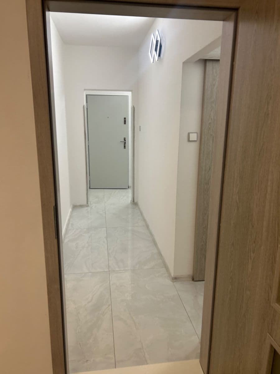 Pronájem bytu 2+1 65 m², V křovinách, Olomouc, Olomoucký kraj Pronájem bytu 2+1 65 m², V křovinách, Olomouc, Olomoucký kraj