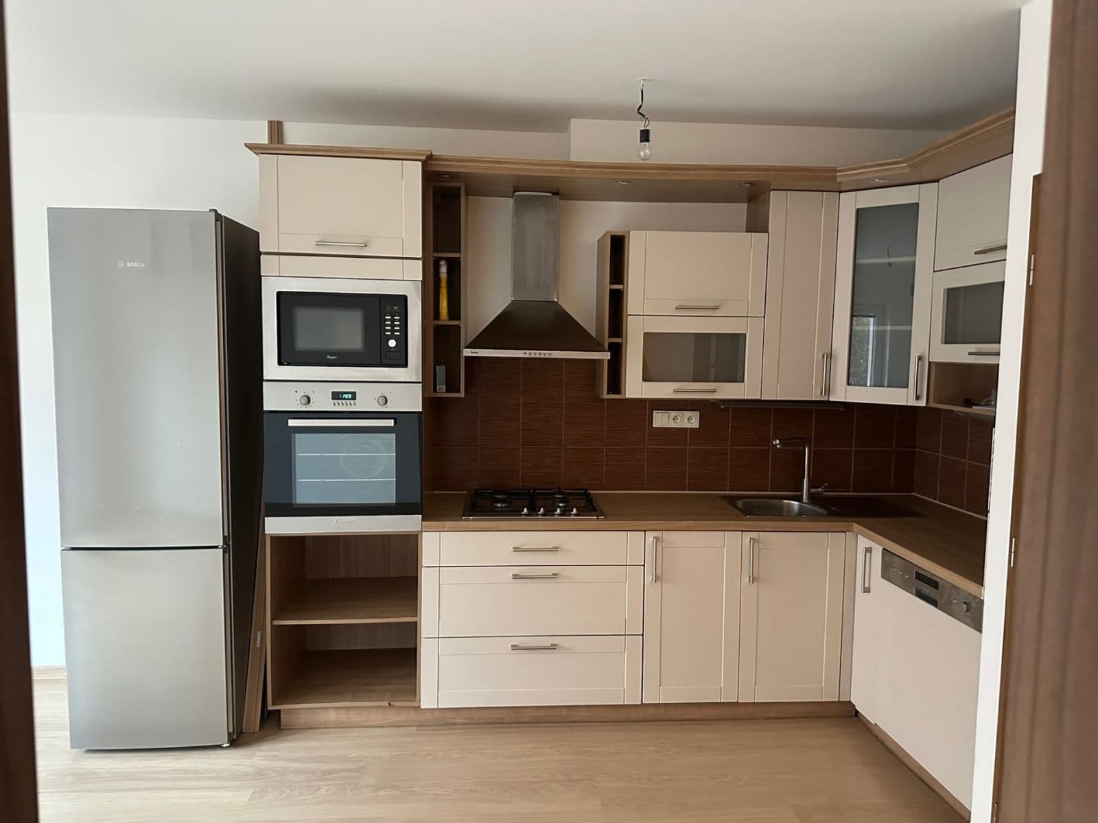 Pronájem domu 70 m², pozemek 35 m², Větrná, Kolín, Středočeský kraj Pronájem domu 70 m², pozemek 35 m², Větrná, Kolín, Středočeský kraj