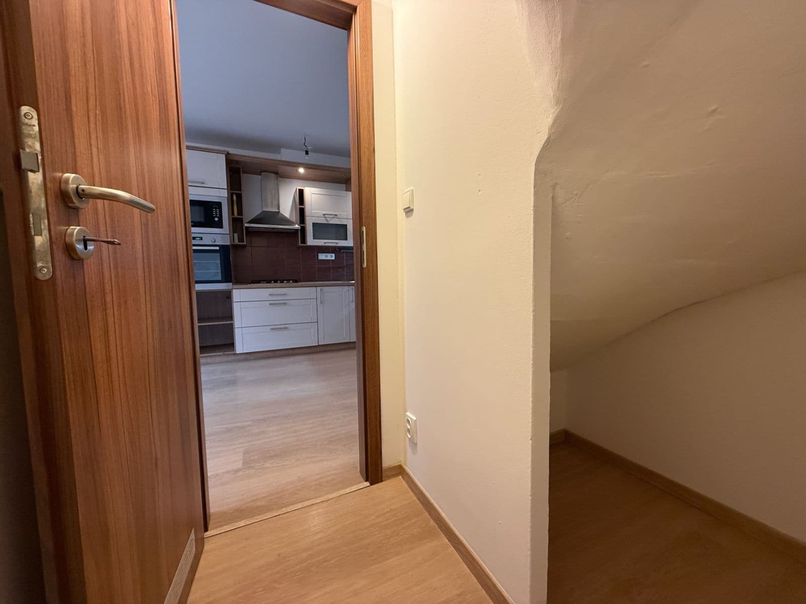 Pronájem domu 70 m², pozemek 35 m², Větrná, Kolín, Středočeský kraj Pronájem domu 70 m², pozemek 35 m², Větrná, Kolín, Středočeský kraj