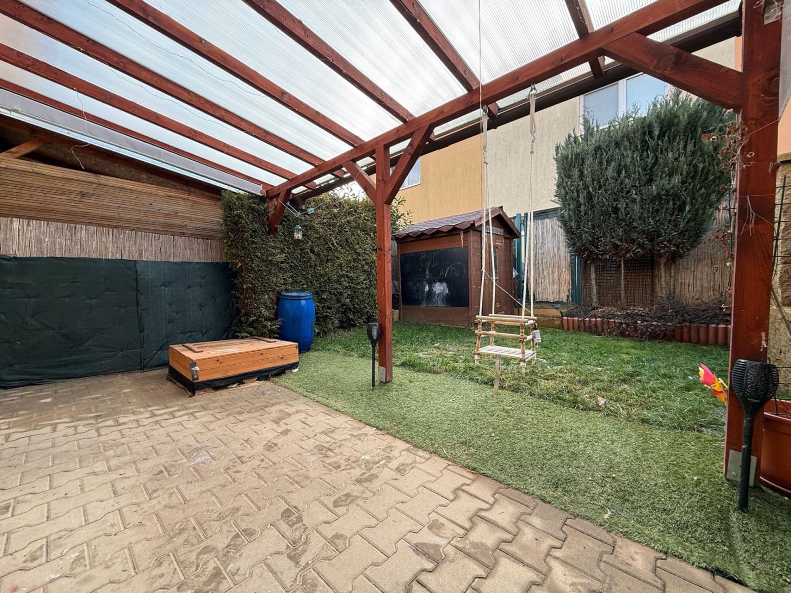 Pronájem domu 70 m², pozemek 35 m², Větrná, Kolín, Středočeský kraj Pronájem domu 70 m², pozemek 35 m², Větrná, Kolín, Středočeský kraj