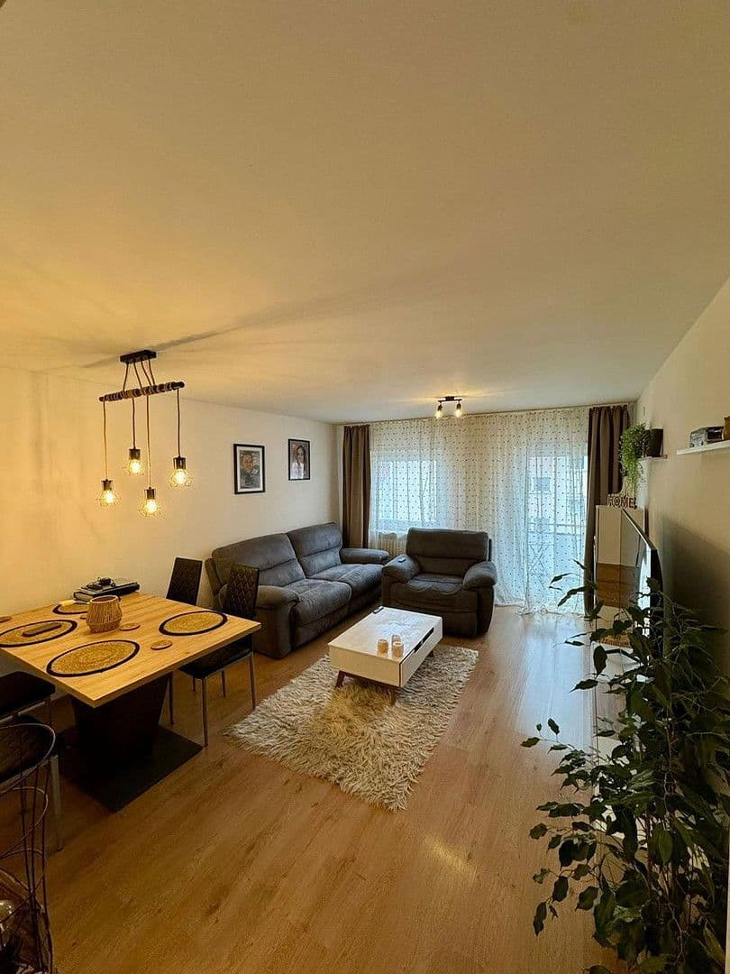 Pronájem bytu 3+1 60 m², Albstadt, Bádensko-Württembersko Pronájem bytu 3+1 60 m², Albstadt, Bádensko-Württembersko
