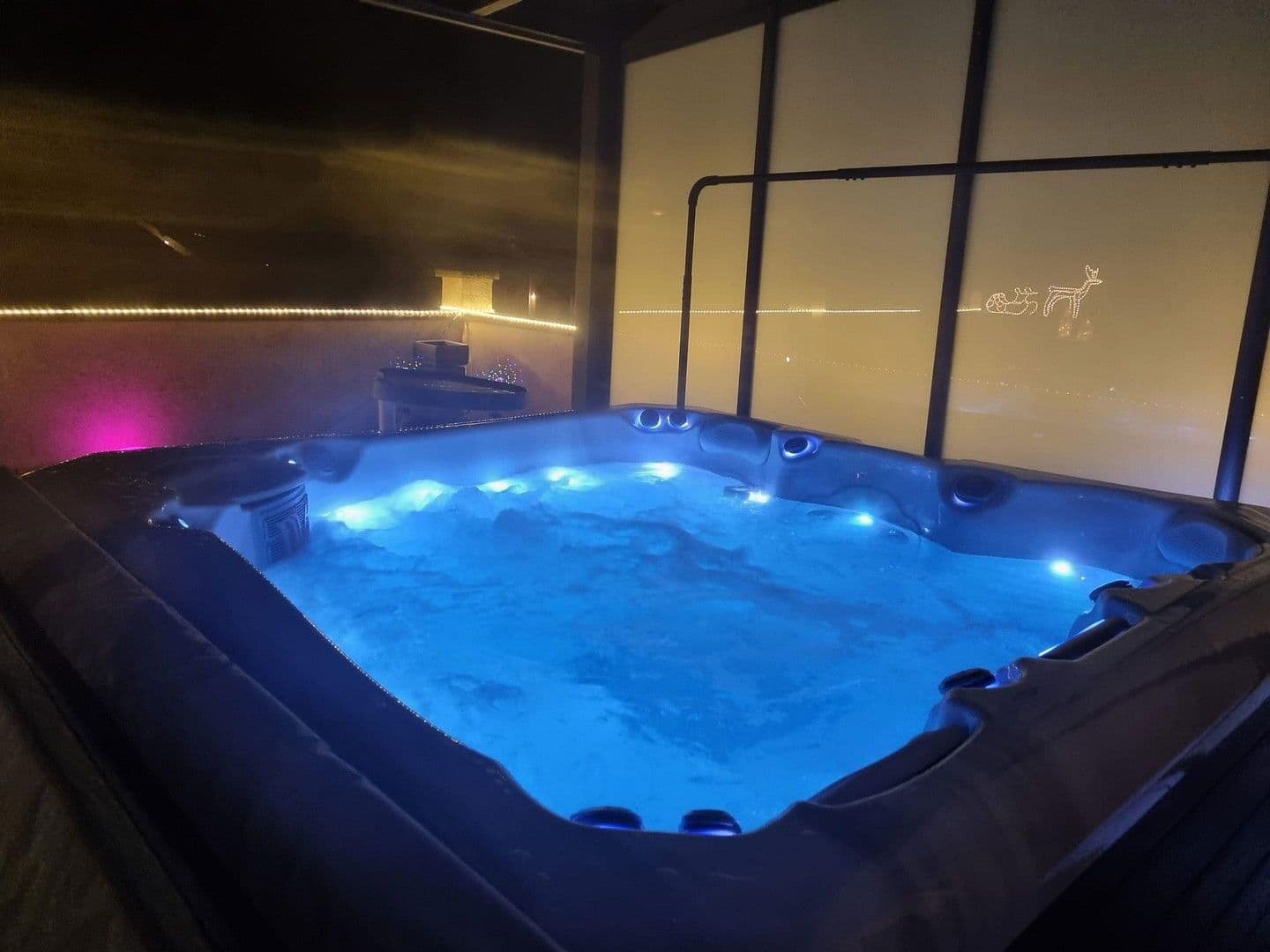 Prodej domu 317 m², pozemek 708 m², Flieden, Hessen Prodej domu 317 m², pozemek 708 m², Flieden, Hessen